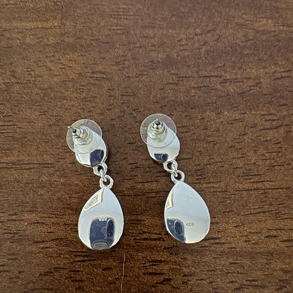 Necklace, bracelet and earring set - Picture 9 of 13